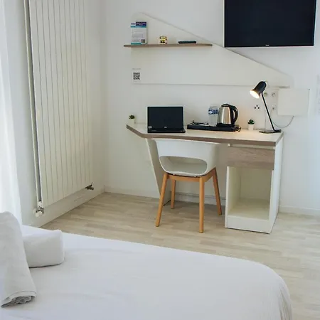 Twenty Business Flats Trigone Aparthotel Nimes